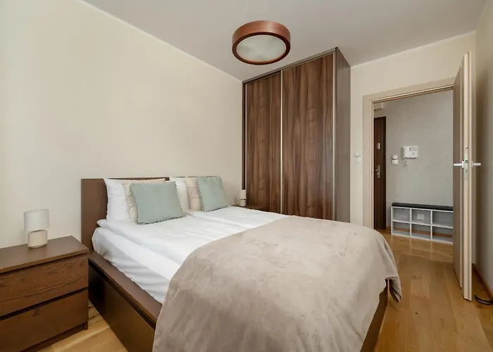 Exceptional Apartment With Parking For 6 Guests By Noclegi Renters