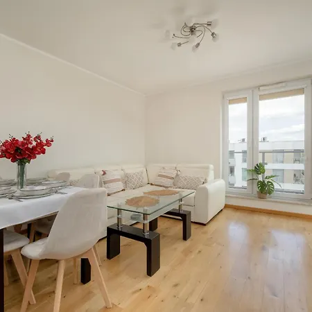 Exceptional Apartment With Parking For 6 Guests By Noclegi Renters Wroclaw Exterior photo